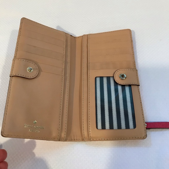 Kate Spade Pink Wallet - Picture 2 of 8